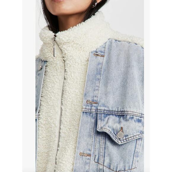 BlankNYC Bear Hug Acid Wash Denim & Cream Sherpa Jacket Winter NEW Size XSmall - Picture 4 of 14